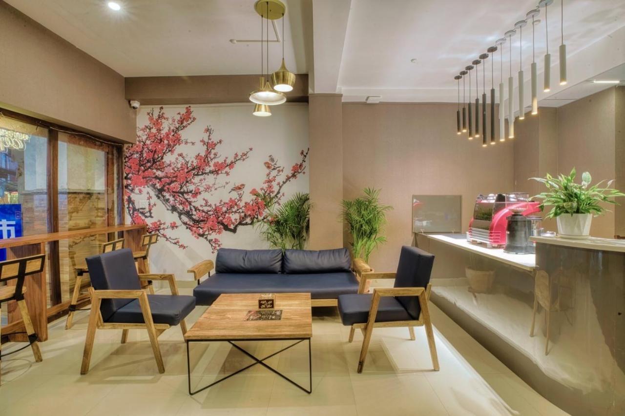 Studio16 Kathmandu Luaran gambar
